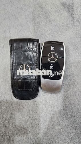 Mercedes Benz GLC 2018 300 4MATIC - 75000 km