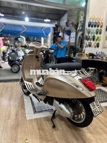 Dư xe nên cần bán
