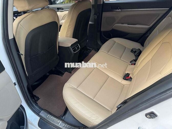 Hyundai Elantra 2019 1.6MT - 67000 km