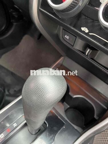 Honda City 2015 1.5 CVT - 100000 km