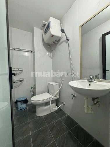 Cửa hàng 80 Khương Trung vị trí đẹp vỉa hè rộng oto tải đỗ kd sầm uất
