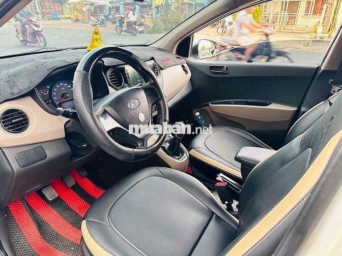 Hyundai Grand i10 2015 Sedan 1.2 MT - 100 km