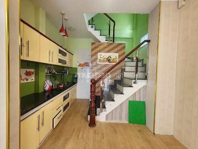 Góc hẻm 3m Ng Trãi,3 Tầng,cho thuê thu nhập tốt, gần Trường học 
