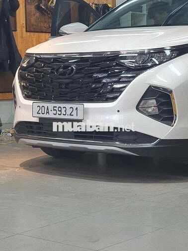 Hyundai Custin 2024 Cao Cấp 2.0T - 9000 km