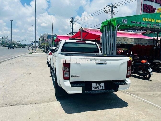 Isuzu Dmax 2022 LS 1.9L 4x2 AT - 68000 km