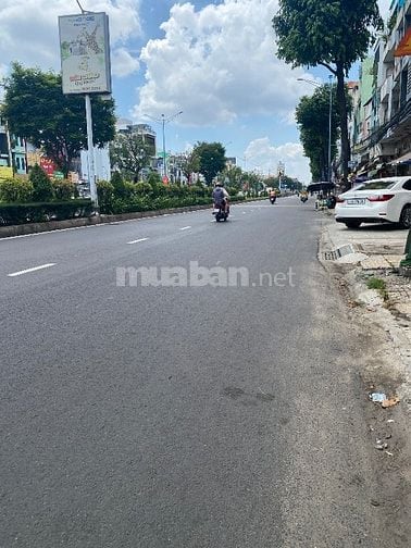 BÁN NHÀ 200M2 ĐƯỜNG TRƯỜNG CHINH , Q12 