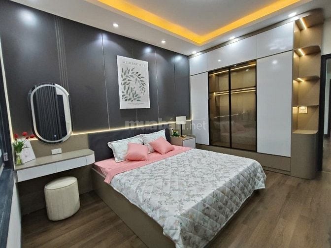 LÔ GÓC, Ô TÔ ĐỖ CỬA, DÂN TRÍ CAO , NHIỀU TIỆN ÍCH, SỐNG LÝ TƯỞNG .