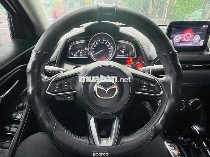 Mazda 2 2019 Premium Sedan - 65000 km