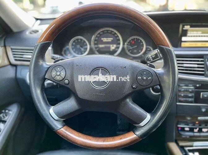 Mercedes E300 sx 2009 màu đen đẹp hiếm có