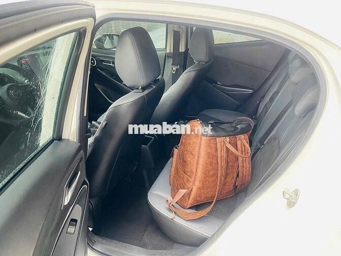Mazda 2 2020 Sport Luxury - 11000 km