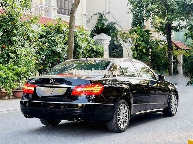 Mercedes E300 sx 2009 màu đen đẹp hiếm có
