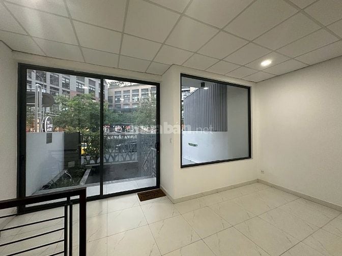 SANG NHƯỢNG HĐ THUÊ VP 335m² MAI CHÍ THỌ ANPHÚ Q2 NGUYÊNCĂN 1HẦM 4TẦNG