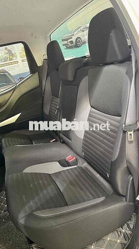 Nissan Navara 2022 EL 2.3 AT chạy 3,8 vạn km