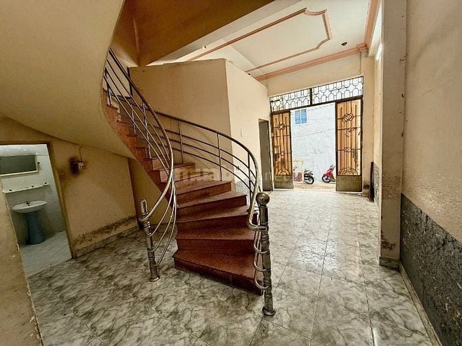 Bán nhà HXH 10m đường XVNT ngay sát rạch xuyên tâm 6.4x14=89m2 1T2L 8P