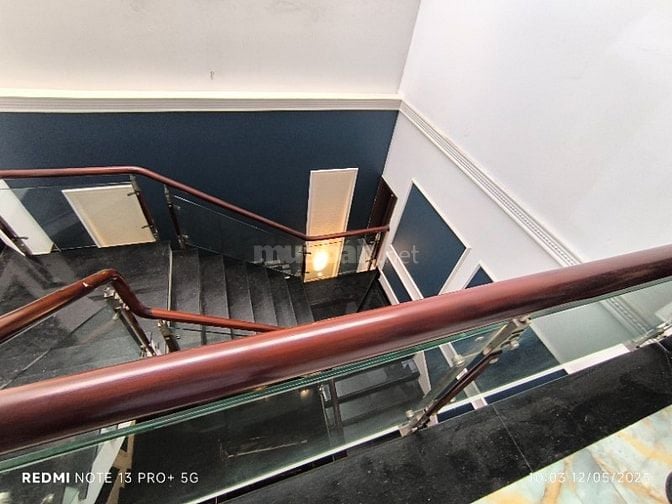 MT Khu Aeon Tân Phú 10*20m. 1 trệt 3 lầu thang máy giá 60tr