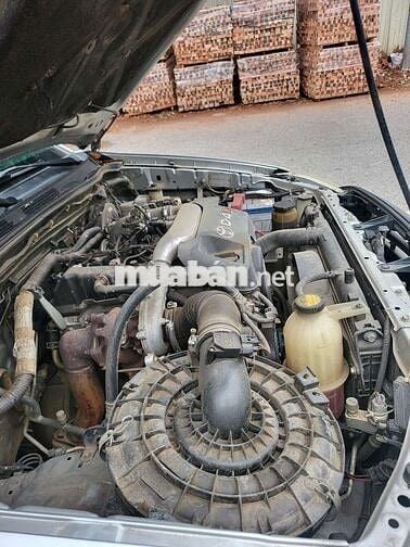 xe Toyota Fortuner 2011 2.5G - 20 km