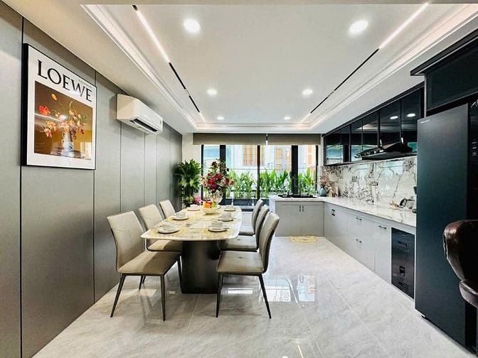 Bán nhà 4,5 tầng full nội thất ôt đậu trong nhà hệ thống Smarthome 