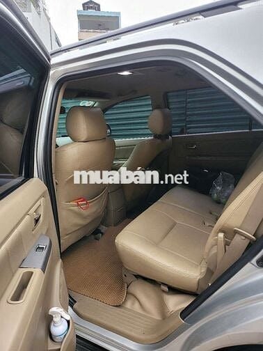 xe Toyota Fortuner 2011 2.5G - 20 km