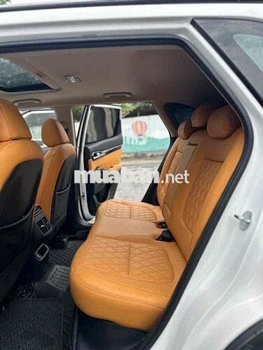 Kia Seltos 2023 1.6 AT Premium - 410000 km