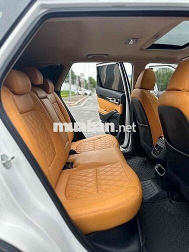 Kia Seltos 2023 1.6 AT Premium - 410000 km