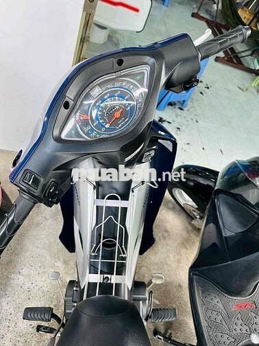 k có chỗ để nên cần bán .xe đời 2023 đi 17k