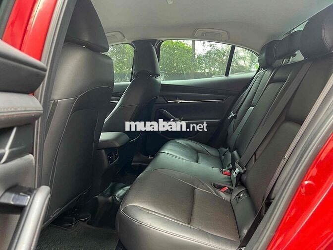 Mazda3 - 1.5L Luxury sx 2022 màu đỏ pha lê