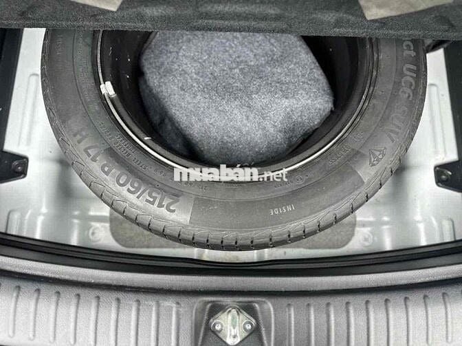 Kia Seltos 2023 1.6 AT Premium - 410000 km