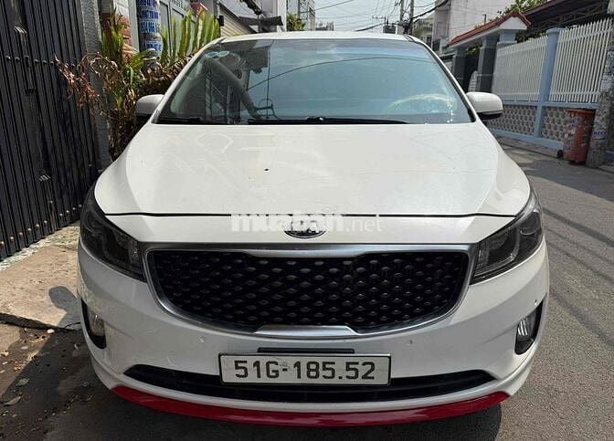 Kia Sedona 2018 máy dầu cửa lùa