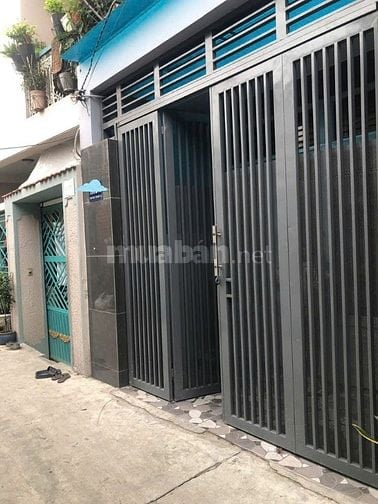 Gần Cầu Tân Thuận, 04 Tầng, DT 4x13m. Giá 5,8 Tỷ.