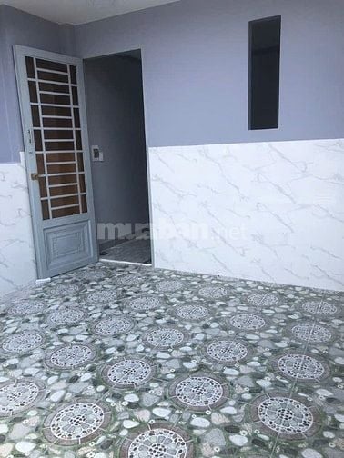 Gần Cầu Tân Thuận, 04 Tầng, DT 4x13m. Giá 5,8 Tỷ.