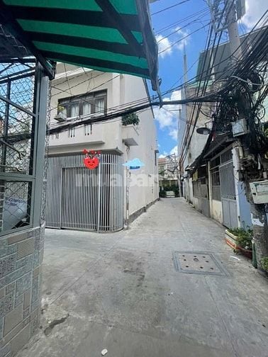 Gần Cầu Tân Thuận, 04 Tầng, DT 4x13m. Giá 5,8 Tỷ.