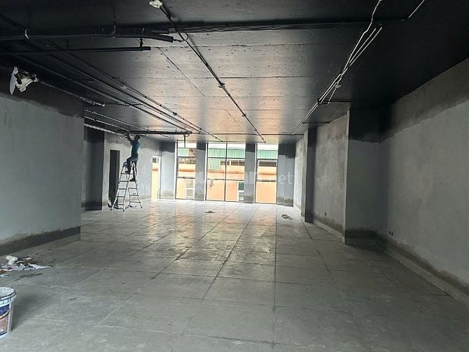 Cho thuê MBKD tầng 1, 2 toà nhà mới hoàn thiện mặt phố Xã Đàn