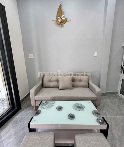 Bán nhà mới Tân Bình, 2 tầng, 4x10m, ngay chợ Tân Trụ, chỉ 95tr/m2