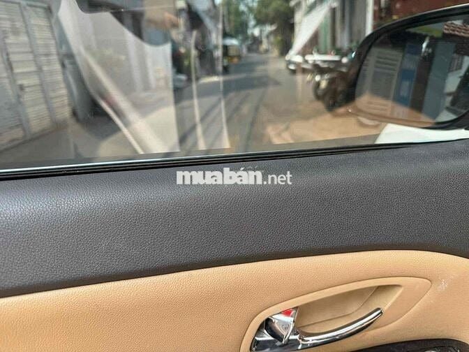 Kia Sedona 2018 máy dầu cửa lùa