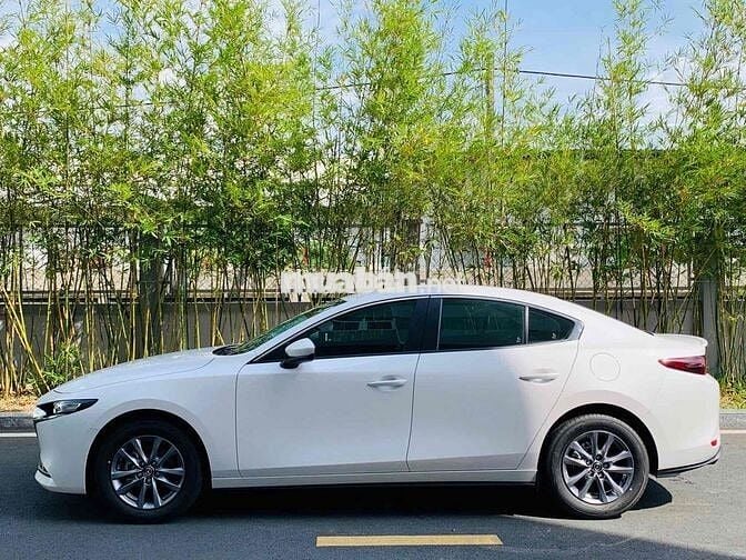 Mazda 3 2025 1.5L Deluxe