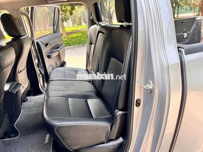 Toyota Hilux 2016 2.5E 4x2 MT - 80000 km
