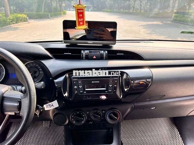 Toyota Hilux 2016 2.5E 4x2 MT - 80000 km