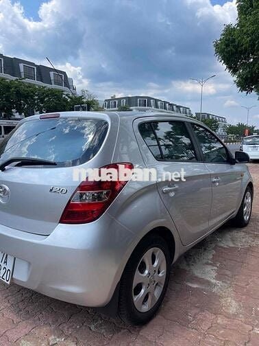 Hyundai i20 2012 1.4 AT - 150000 km