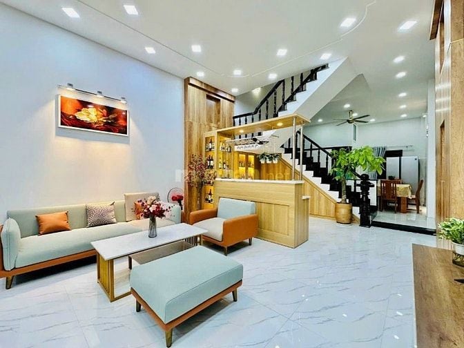 Hẻm xe hơi vào tới nhà đường Thành Mỹ, Tân Bình. Gần chợ Tân Bình