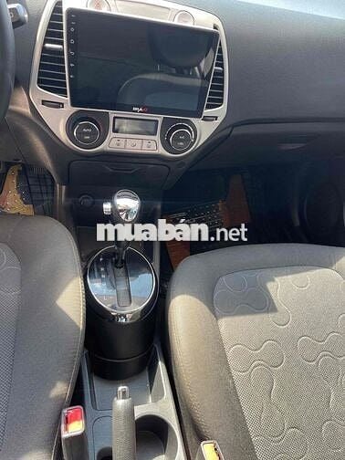 Hyundai i20 2012 1.4 AT - 150000 km