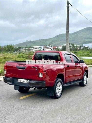 Toyota Hilux 2018 2.4E 4x2 AT Đki 2019 - Bao Check