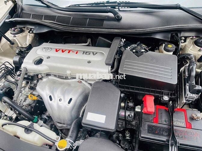 Toyota Camry 2.0E sx 2014 vàng cát siêu đẹp
