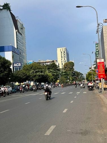 Siêu phẩm MT Phan Đăng Lưu, Phú Nhuận - 242m2 (8.2 x 30) - 7 Tầng TM 