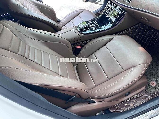 Mercedes Benz E Class 2017 E200 - 30000 km