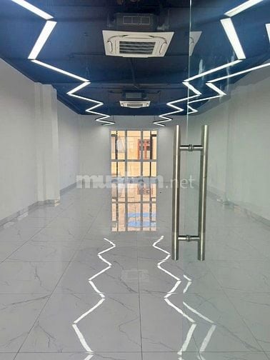 Tòa nhà văn phòng mới xây P. thạnh Mỹ Lợi, sàn trống, thang máy, PCCC 