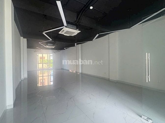 Tòa nhà văn phòng mới xây P. thạnh Mỹ Lợi, sàn trống, thang máy, PCCC 