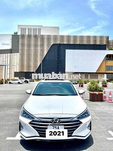 Hyundai Elantra 2021 2.0 AT - 37000 km