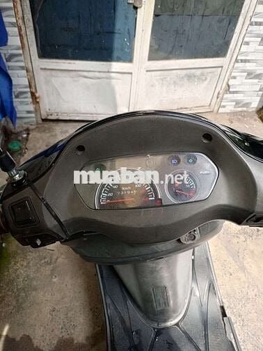 Xe tay ga Attila chân bấm_ 2tr500