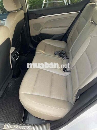 Hyundai Elantra 2021 2.0 AT - 37000 km