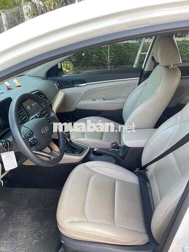 Hyundai Elantra 2021 2.0 AT - 37000 km